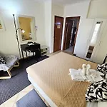 Bed & Breakfast Dream