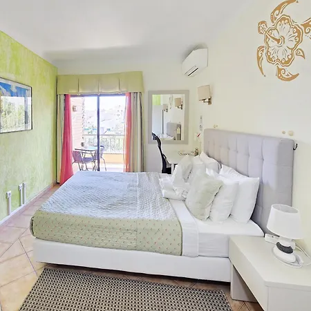 Dreamlagos לינה וארוחת בוקר